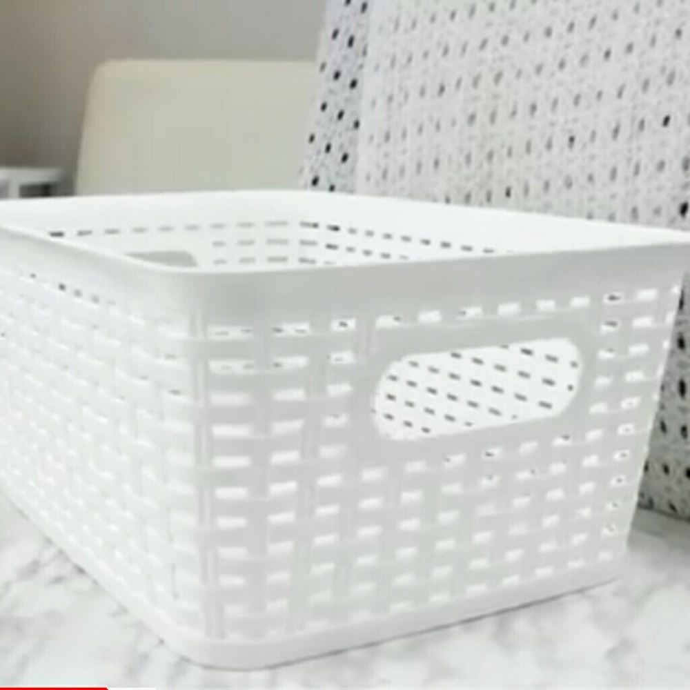 New White Knit look "bin